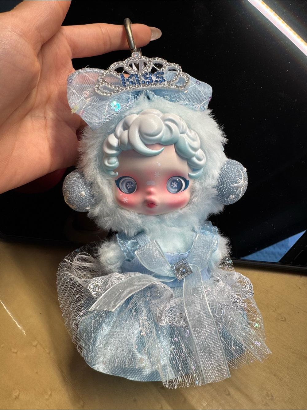 POP MART SKULLPANDA Winter Symphony Series Plush Song of Snow w/ Handmade Dress
